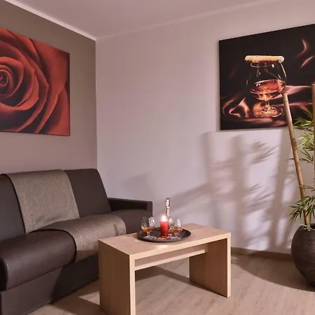 Al Barcon 公寓式酒店 Sarcedo