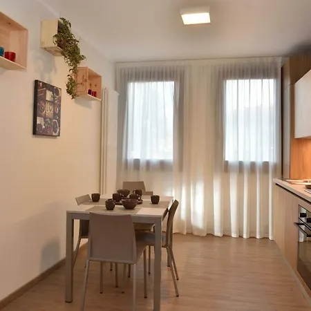 מלון דירות Al Barcon 4*