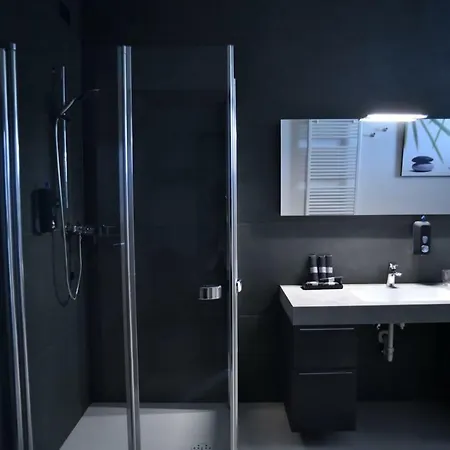 Al Barcon מלון דירות 4*