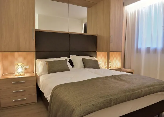 Al Barcon Aparthotel 4*